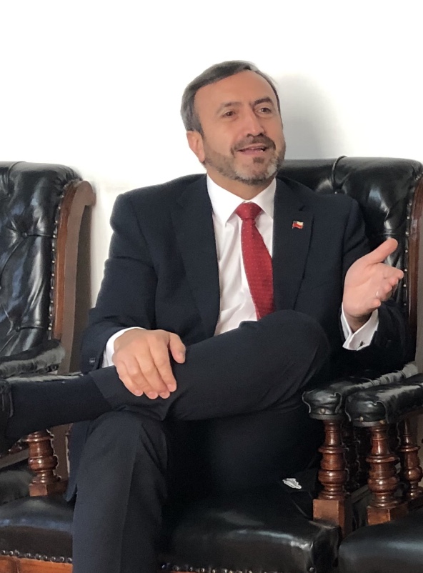 Diputado Pulgar apoya proyecto que sanciona la violencia digital