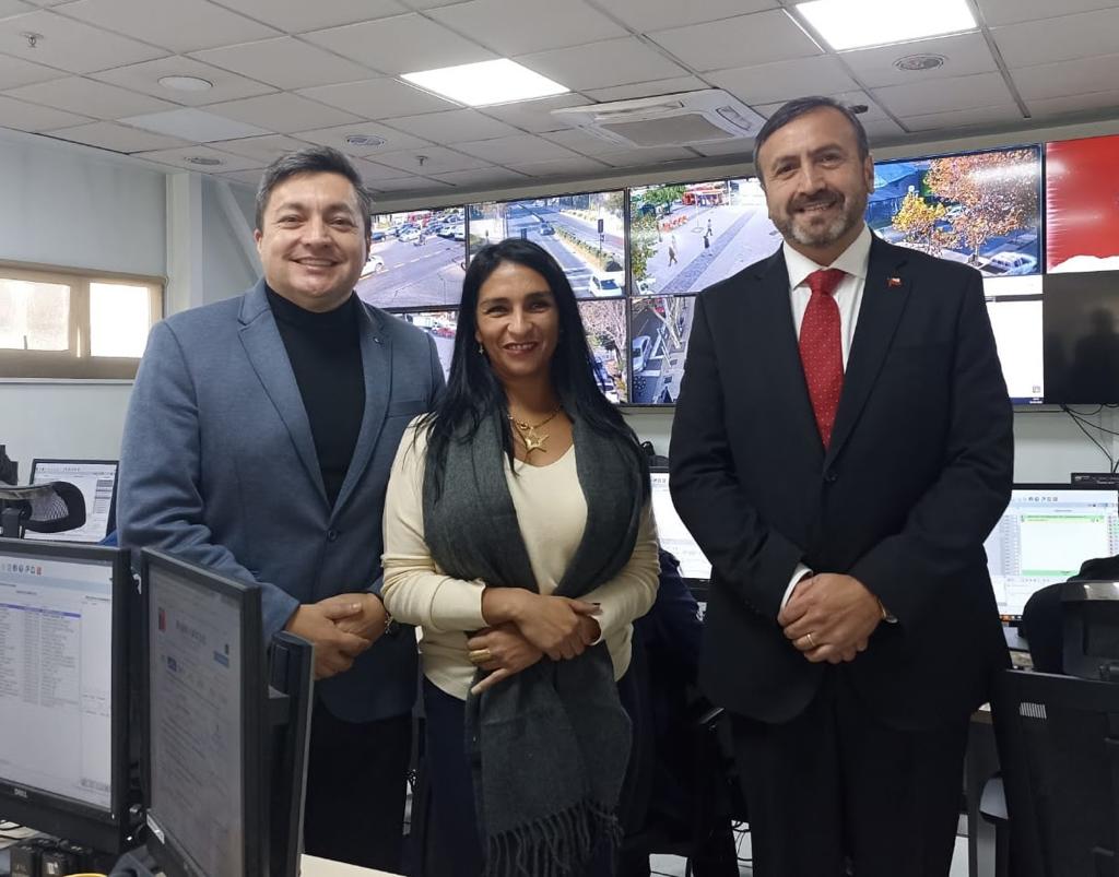 DIPUTADO PULGAR VISITÓ EXPERIENCIA DE  LAS CONDES EN SEGURIDAD CIUDADANA
