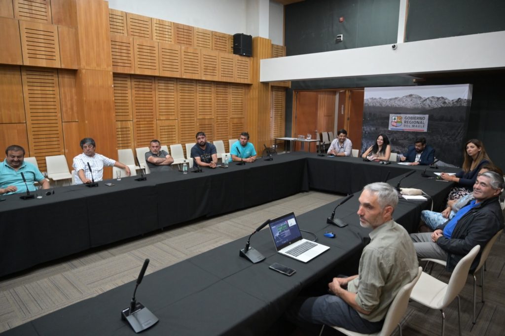 Gobierno Regional financiará estudios para la instalación de un muelle en Curanipe