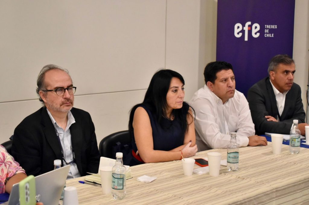 Autoridades regionales se reúnen con EFE para solicitar más trenes para el Maule