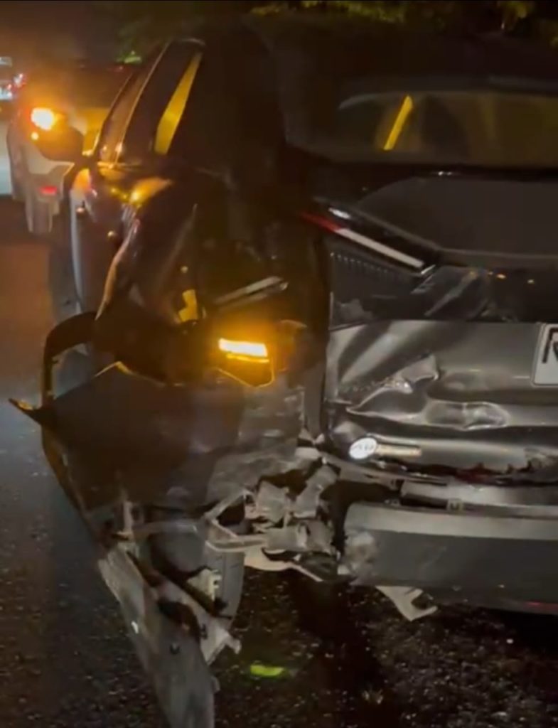 En desarrollo: Diputado Hugo Rey sufre grave accidente automovilístico en la Ruta 5 Sur.