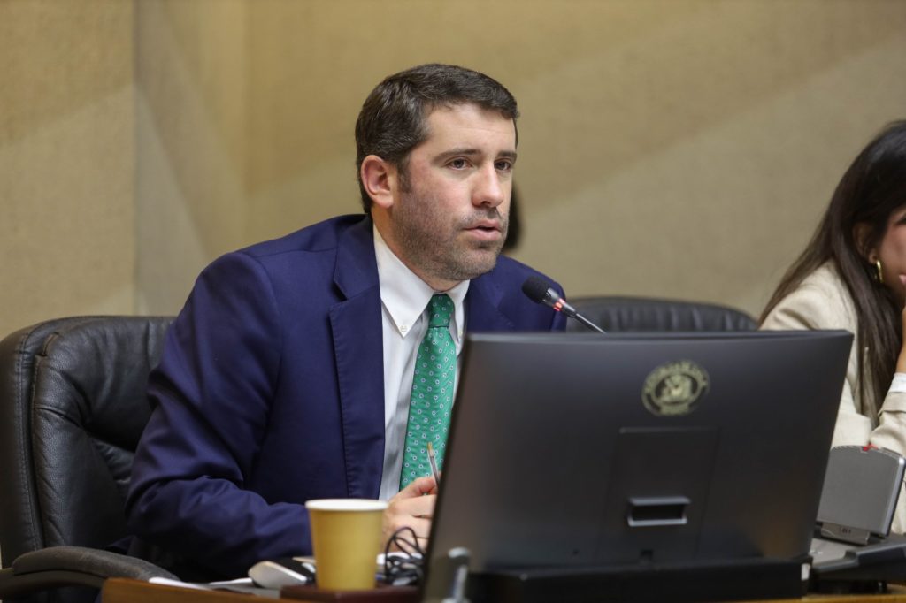 Diputado Benjamín Moreno apoya demandas de agricultores por falta de  construcción de infraestructura hídrica
