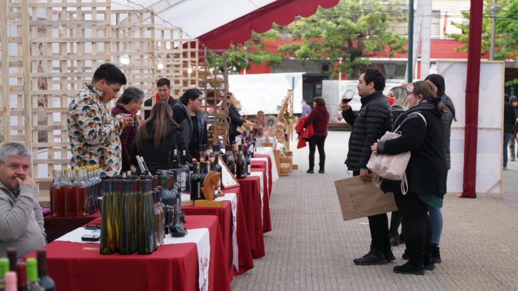 CRDP MAULE APOYO 8 VERSIÓN FIESTA DEL VINO PAÍS EN CAUQUENES