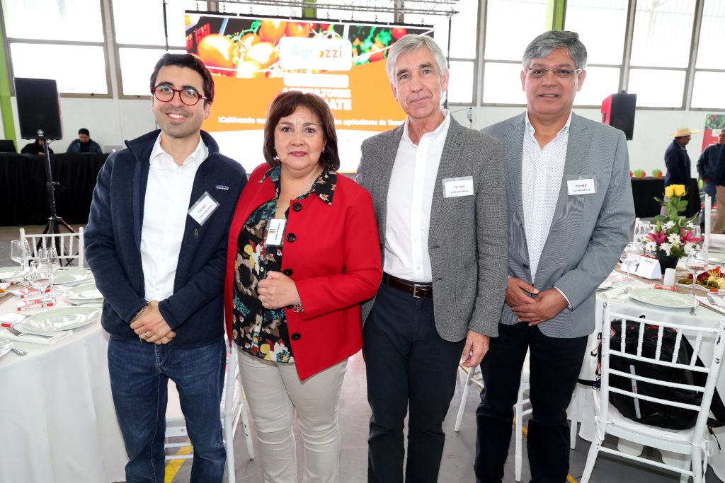 CAROZZI DIO INICIO A LA TEMPORADA DE TOMATE 2023-2024  EN ENCUENTRO CON SUS AGRICULTORES