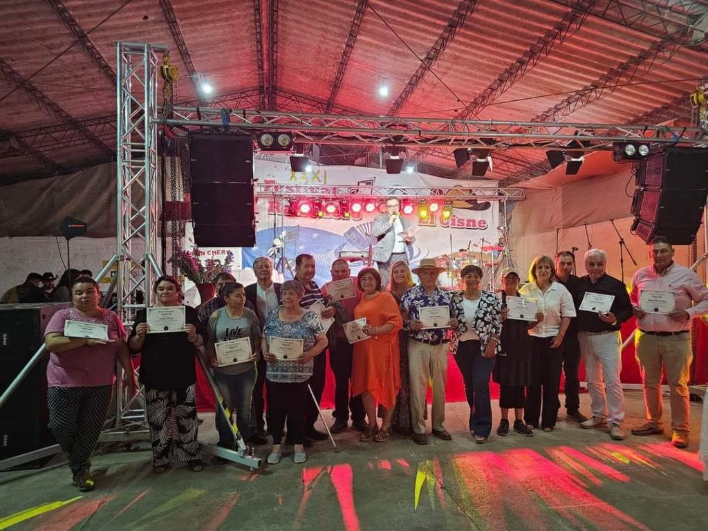 CON GRAN CONVOCATORIA SE REALIZÓ FESTIVAL RANCHERO EN LA  COMUNDA DE TENO