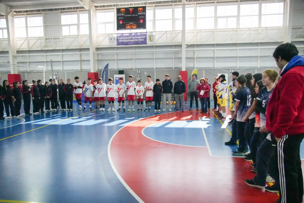POLIDEPORTIVO DE TENO RECIBIÓ EL CAMPEONATO REGIONAL DE VOLLEYBALL ESCOLAR.