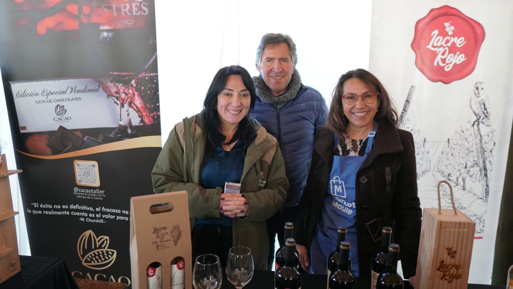 Gobernadora y Pdta CRDP Cristina Bravo impulsa nueva Expo Mujeres Market Maule en Constitución.