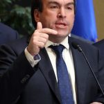 Diputado Donoso pide al CDE querellarse por los más de 25 mil funcionarios públicos que salieron del país estando con licencia médica y oficia a la Contraloría para que inicie sumarios.